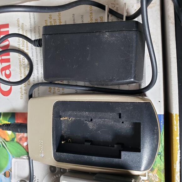 Cannon PowerShot S200 Digital Elph Camera Silver Tested Working Battery Charger - Picture 6 of 8